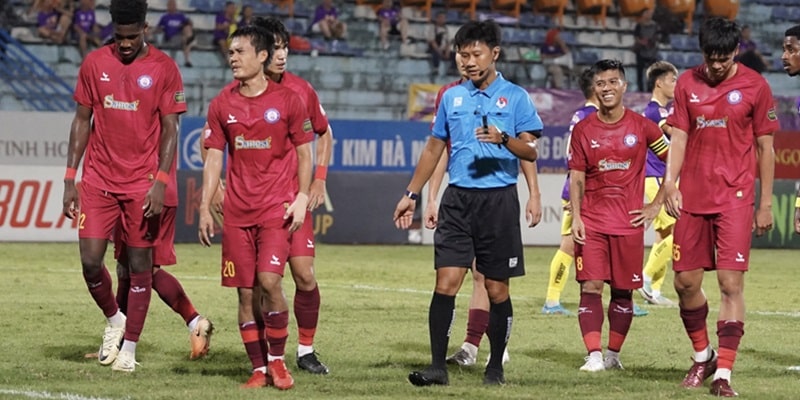 Rất nhiều cầu thủ Khánh Hòa ‘đình công’ để gây áp lực với đội bóng chủ quản